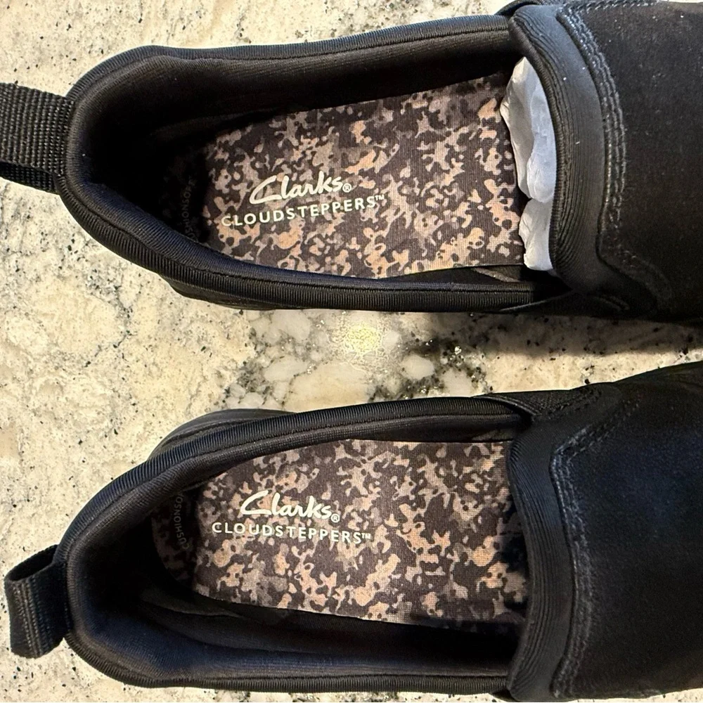 Clark’s Women’s Breeze Dawn cloud steppers Black Slip-On shoes size 8 Worn once!